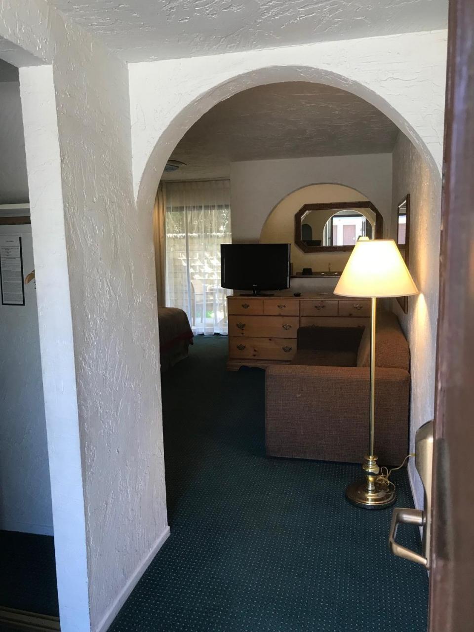 Channel Islands Inn Oxnard Exteriör bild