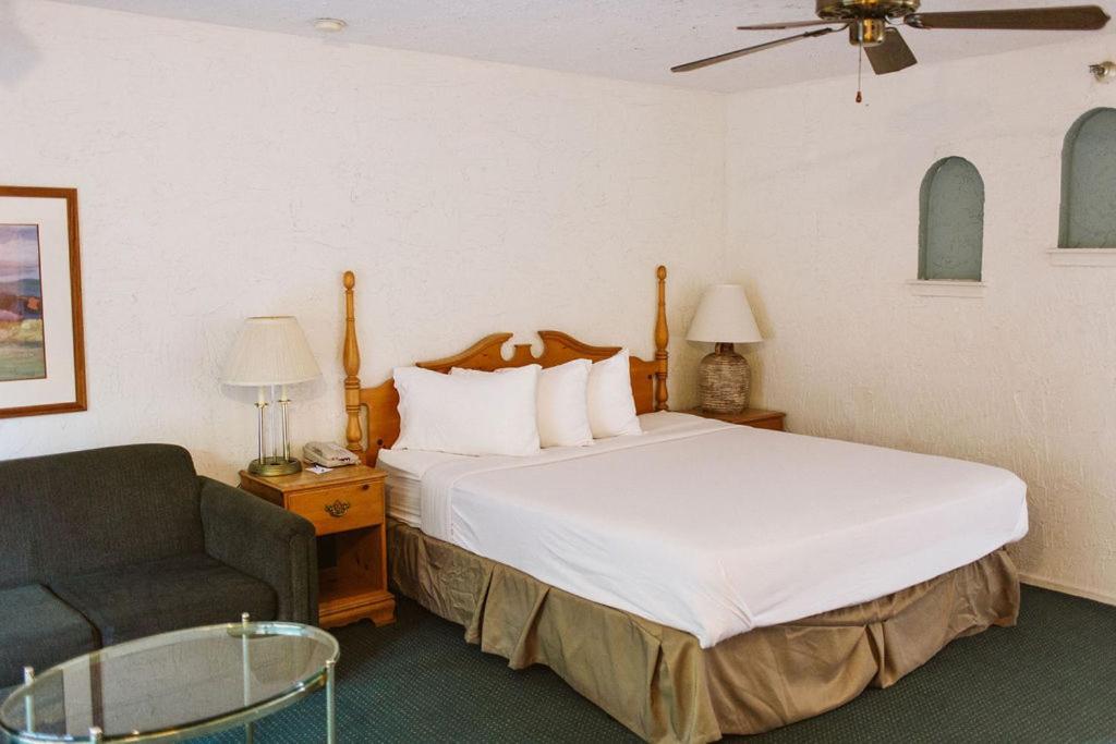 Channel Islands Inn Oxnard Exteriör bild